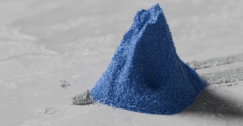 This image of a blue plastic pile represents the cumulative amount of plastic waste that would be generated between 2010 and 2050 — enough to cover the entire island of Manhattan, and ten times the height of the Empire State Building — under a business-as-usual scenario where no aggressive policy actions are taken.